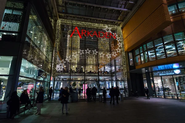 Berlin Aralık 2017 Arkaden Yeni Modern Alışveriş Merkezi Potsdamer Platz — Stok fotoğraf