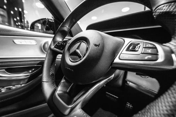 Берлин Декабря 2017 Года Салон Кабина Представительского Автомобиля Mercedes Benz — стоковое фото