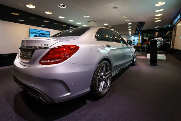 Berlin Aralık 2017 Showroom Orta Boy Araba Mercedes Benz Class — Stok fotoğraf