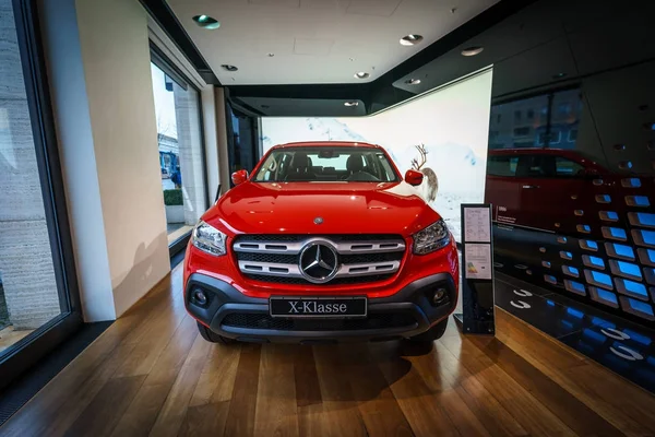 Berlín Diciembre 2017 Showroom Camioneta Lujo Tamaño Mediano Mercedes Benz — Foto de Stock