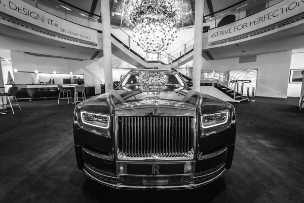 Berlin 2017 December Bemutatóterem Teljes Méretű Luxus Autó Rolls Royce — Stock Fotó