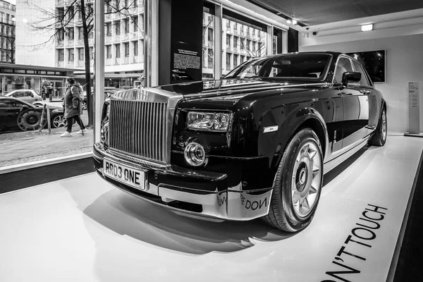 Berlín Diciembre 2017 Showroom Coche Lujo Tamaño Completo Rolls Royce — Foto de Stock