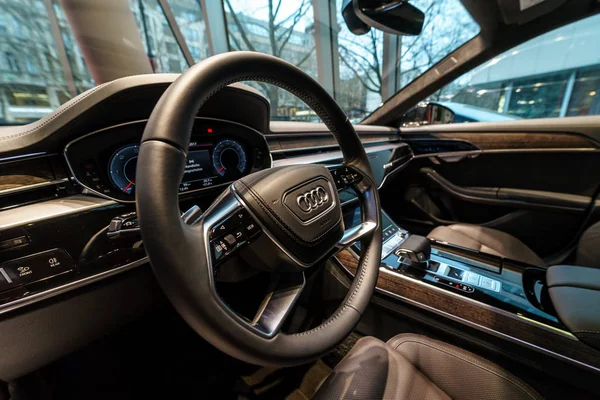 Berlin December 2017 Showroom Interiör Full Size Lyx Bil Audi — Stockfoto