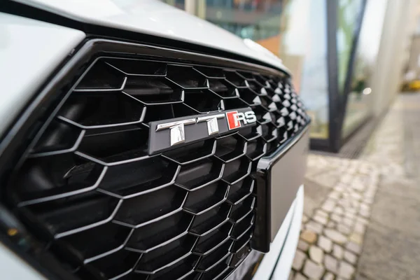 Berlín Diciembre 2017 Showroom Emblema Del Coupé Deportivo Compacto Audi — Foto de Stock