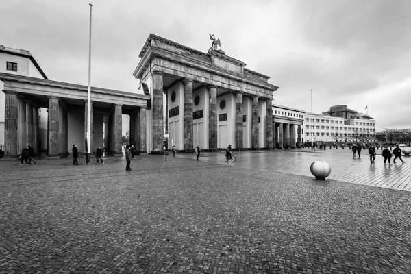 Berlín Diciembre 2017 Símbolo Berlín Puerta Brandeburgo Blanco Negro — Foto de Stock