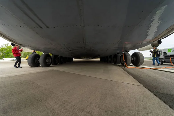 Berlin Niemcy Kwietnia 2018 Głównego Podwozia Samolotu Strategiczne Antonov 225 — Zdjęcie stockowe