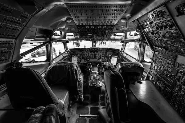Berlin Duitsland April 2018 Cockpit Van Boeing Sentry Awacs Zwart — Stockfoto