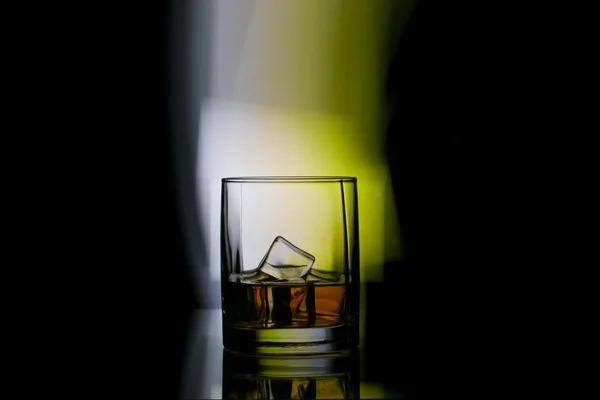 Glass Whiskey Spotlight Background — Stock Photo, Image