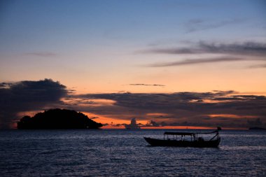 Okyanus tekne günbatımı Adası 