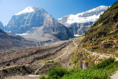 6 buzullar hiking Kanada Banff National Park, lake Louise dağlarda yürüyüş