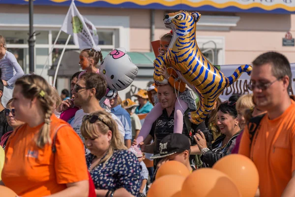 Carnival procession in honor of the Tiger Day. — Stock Photo, Image