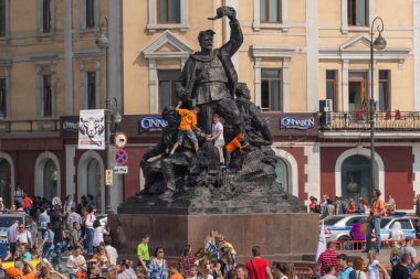  Merkezi kare Vladivostok onuruna kutlama kaplan günün.