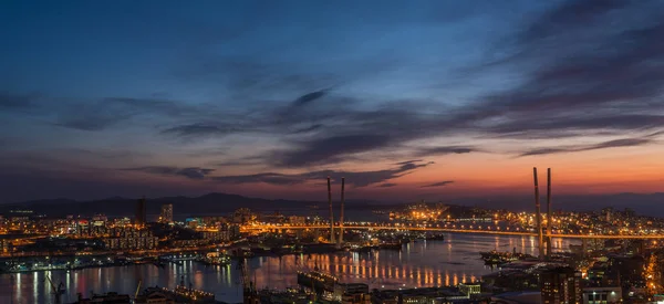 Uitzicht op de stad Vladivostok. — Stockfoto