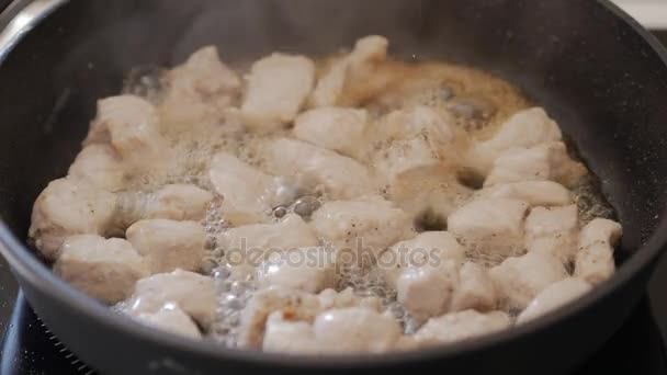 Frying meat. Selective focus. — Stock Video