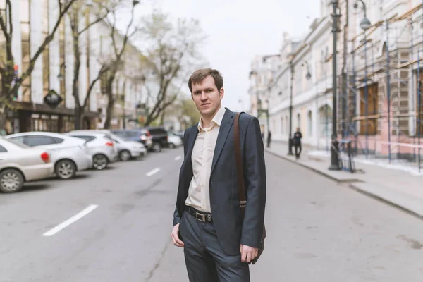 Bonito retrato de homem de negócios . — Fotografia de Stock