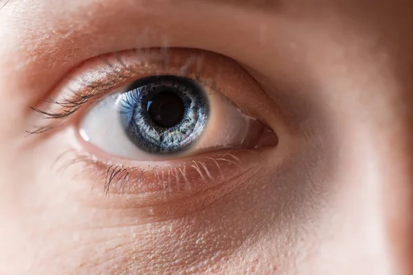 Ojo Azul Humano Con Reflejo Macro Tiro — Foto de Stock