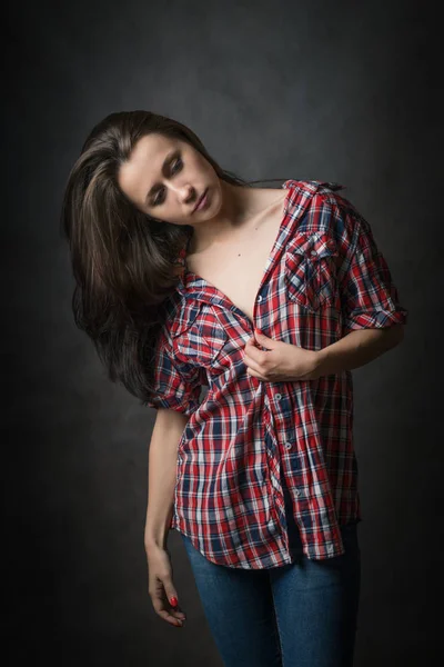 Retrato Una Hermosa Mujer Sensual Con Ojos Azules Captura Estudio —  Fotos de Stock