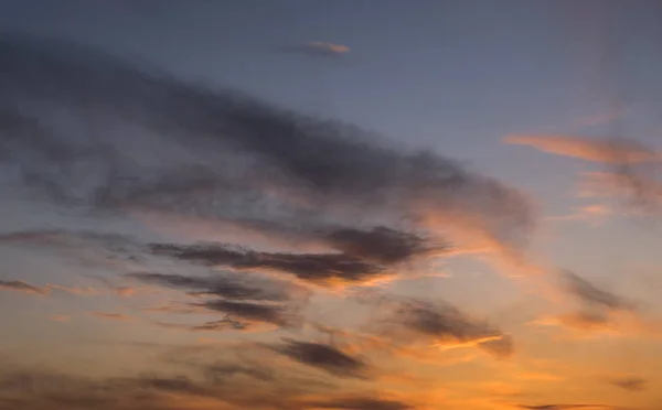 Dramatische Zonsondergang Hemel Met Oranje Gekleurde Wolken — Stockfoto