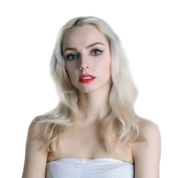 Porträtt Vacker Ung Blond Kvinna — Stockfoto