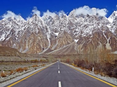 Karakurum karayolu, Pakistan
