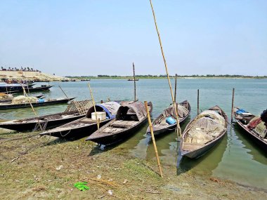 balıkçı tekneleri, Yamuna Nehri yakınında Bogra, Bangladeş