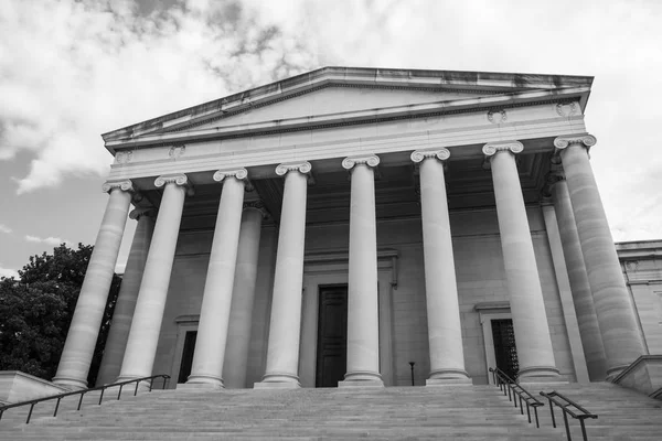 Imagem em preto e branco da fachada da Galeria Nacional de Arte — Fotografia de Stock