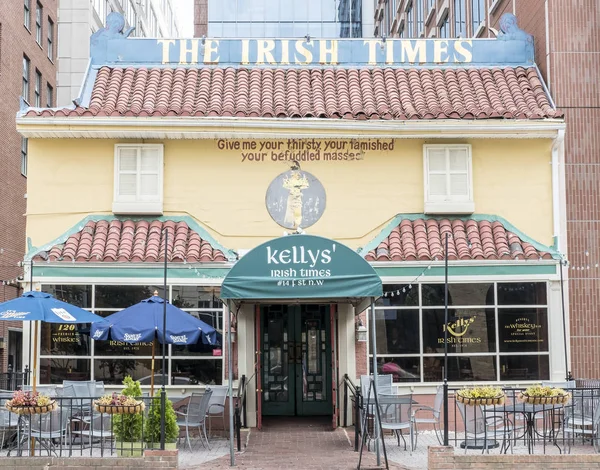 La facciata del famoso Irish Times Pub di Kelly a Washington DC — Foto Stock