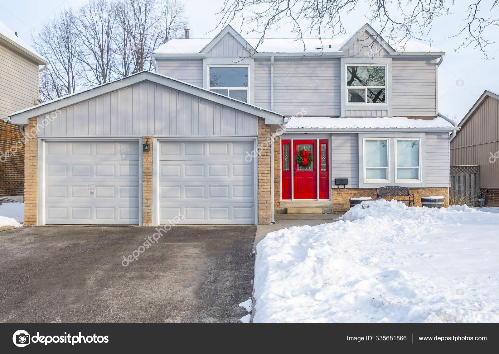 Winter Scene Suburban Detached House Grey Siding Red Door Decorated Stock Photo C Chiyacat 335681866
