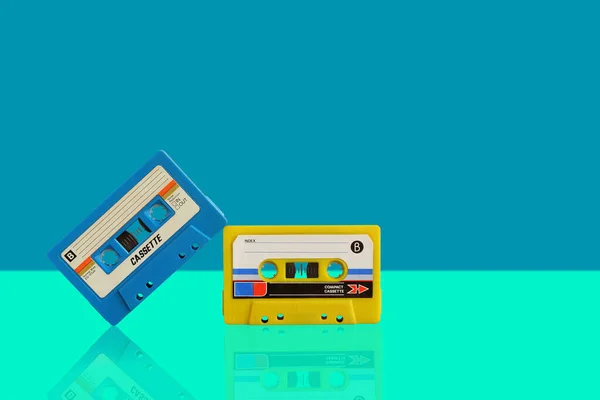 Oude Kleurrijke Cassette Audio Tape Pastel Kleur Achtergrond Laat Lege — Stockfoto