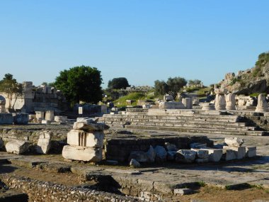 Nisan 2018, Eleusis veya Elefsina, Yunanistan, antik ibadet binaları Propylaea 'nın girişi