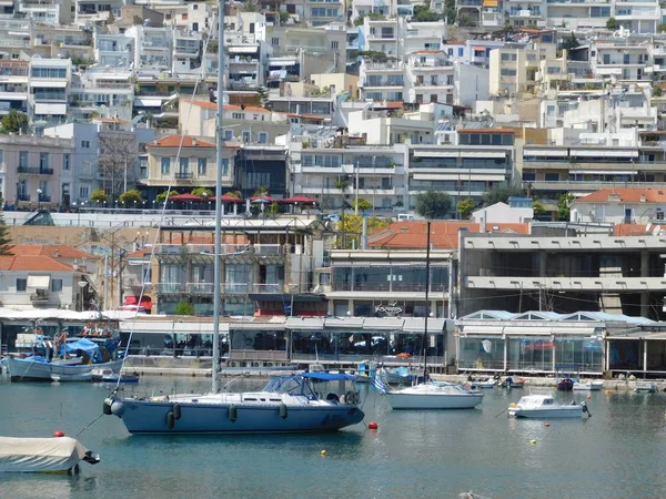 Kwiecień 2019 Pireus Grecja Widok Microlimano Lub Mały Port — Zdjęcie stockowe