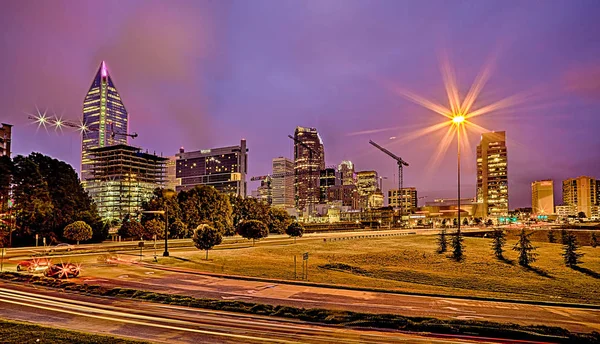 Downtown Charlotte North Carolina Usa vid soluppgången — Stockfoto