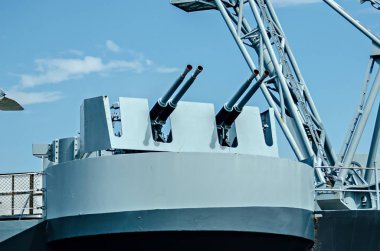 savaş hazır topçu savaş gemisinin closeup ayrıntıları