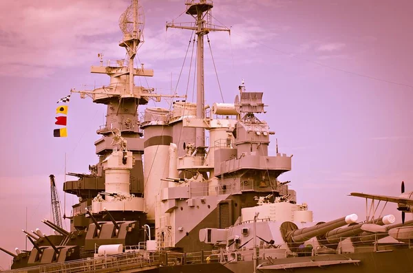 戦争準備砲撃戦艦のクローズ アップの詳細 — ストック写真