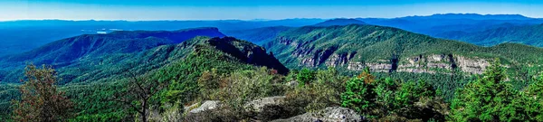 Uitzicht op de top van Tafelberg rots landschap nc — Stockfoto