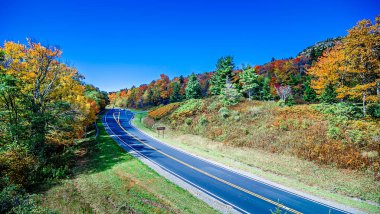 Blue Ridge Dağları ve Blue Ridge Parkway