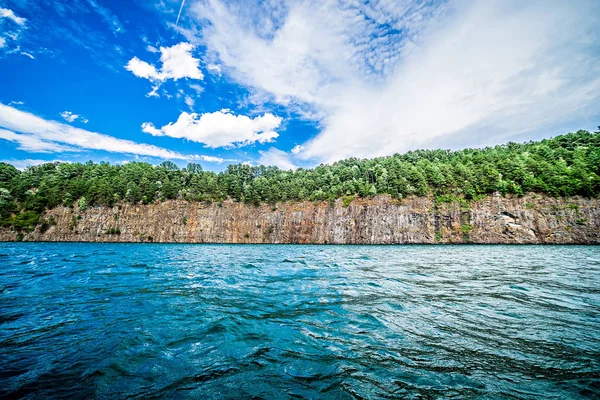 Krásná krajina scény na jezeře jocassee Jižní Karolína — Stock fotografie