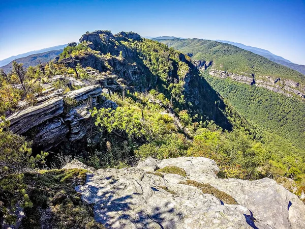 Šířku horní tabulka rock mountain nc — Stock fotografie