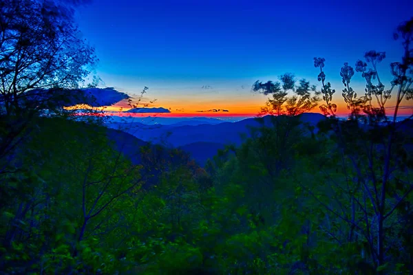 Blue Ridge Parkway yaz Appalaş Dağları günbatımı — Stok fotoğraf