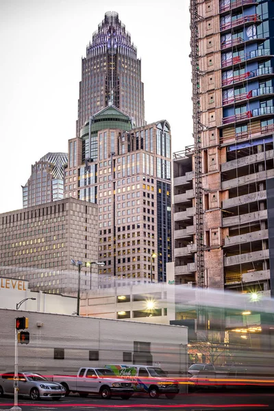 Charlotte nord carolina città skyline e scene di strada — Foto Stock