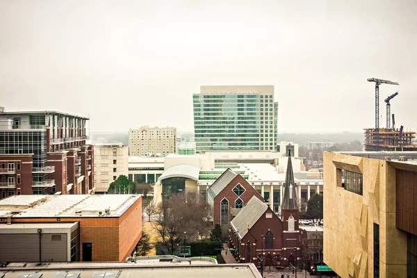 Charlotte north carolina city skyline och gatan scener — Stockfoto