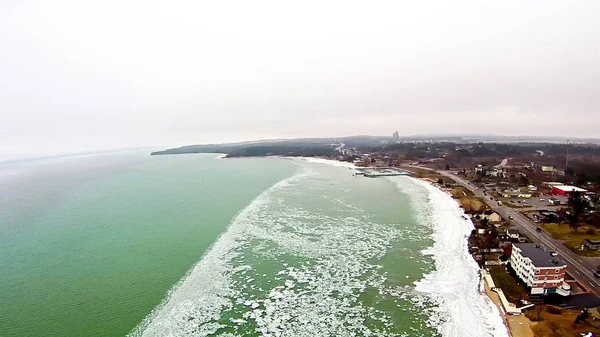 Gran bahía transversal en estado de Michigan congelado en marzo —  Fotos de Stock