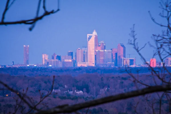 Anochecer y amanecer sobre Charlotte North Carolina —  Fotos de Stock