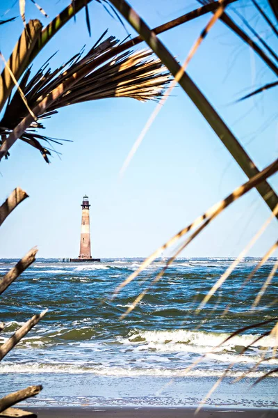 Příroda scény poblíž morris island lighthouse beach — Stock fotografie