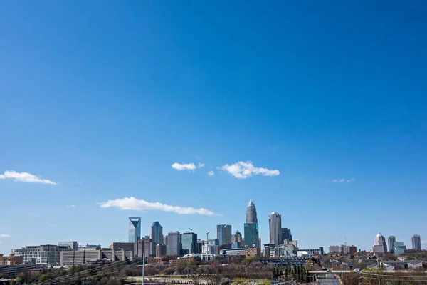 Charlotte north carolina stadens silhuett och downtown — Stockfoto