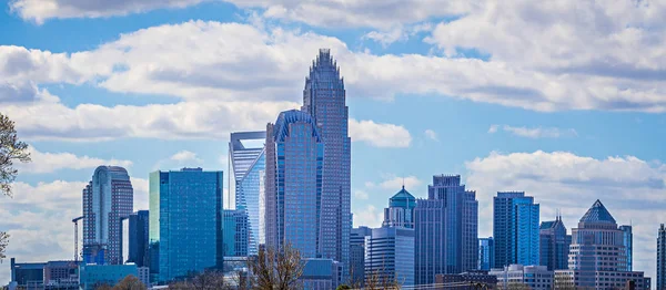 Charlotte, Észak-Karolina városára és a belváros — Stock Fotó