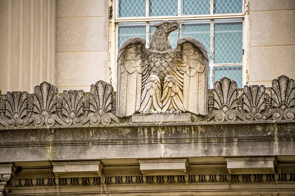 Classic historic architectural details on american building — Stock Photo, Image