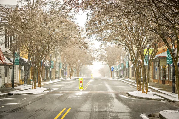 Tempestade de inverno passando por york sul carolina centro da cidade — Fotografia de Stock