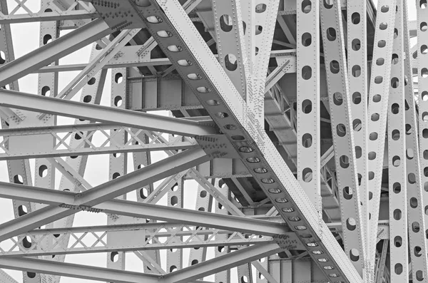 Structure de pont routier en acier — Photo