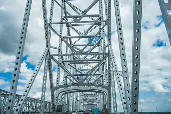 Stalen aangelegde snelweg brug structuur — Stockfoto